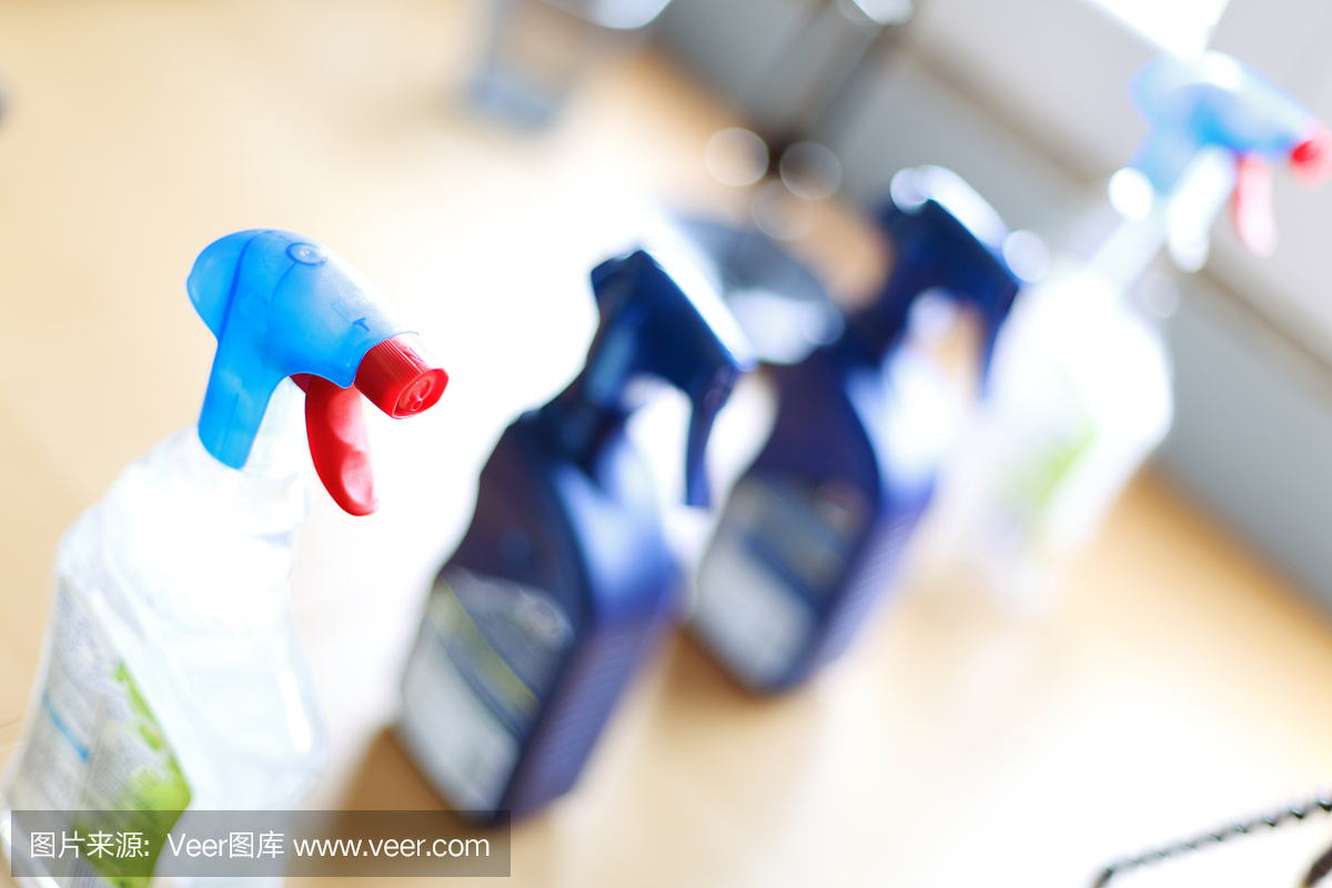 喷瓶消毒家用清洁剂。